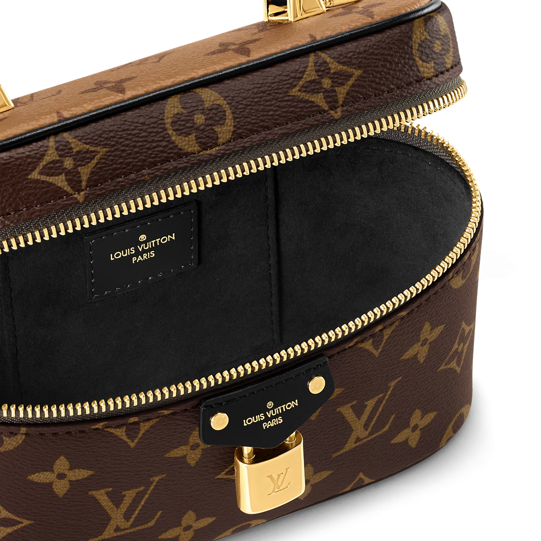 VANITY CHAIN POUCH Bags